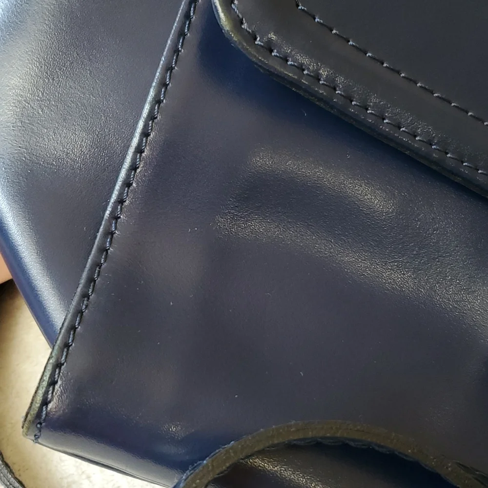 Vera Pelle Blue Crossbody Bag - Picture 11 of 11